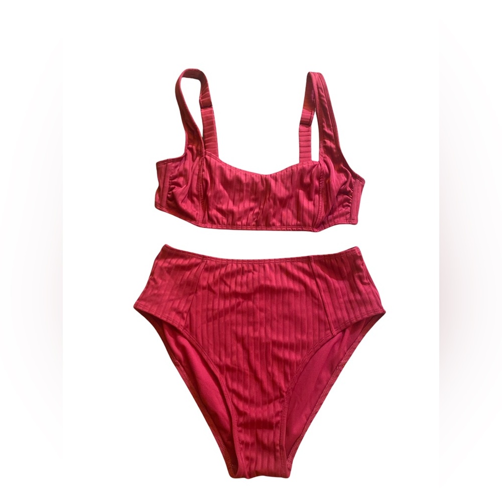 Xhilaration Women’s High-Waisted Two-piece Swimsuit size-L